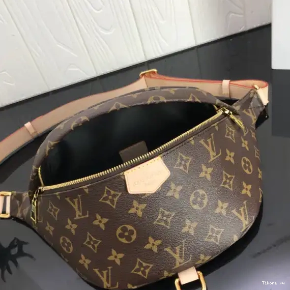 Affordable Bumbag Vuitton Louis 0625